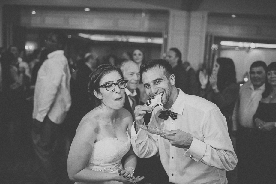 30 cake time chicago wedding photographer - Wedding Photography in Skokie // Rob + Rachael