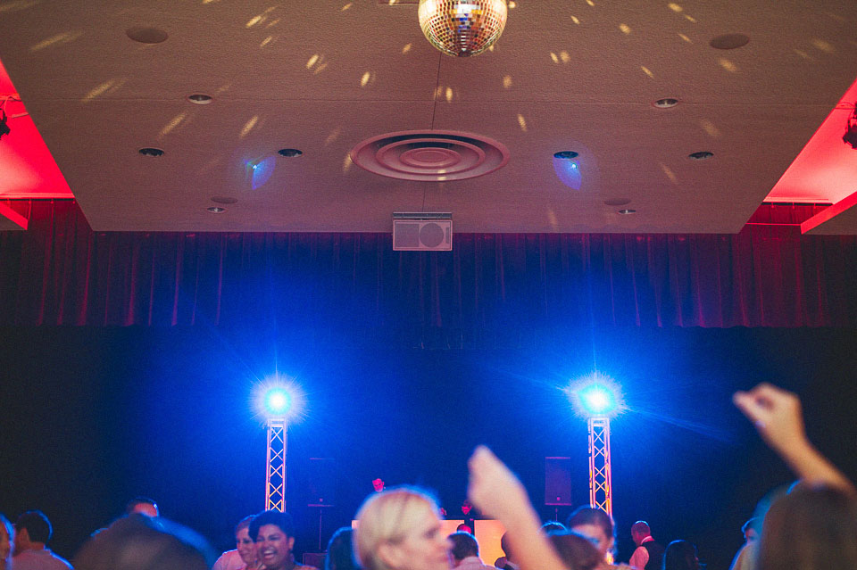 35 cool reception lighting - Wedding Photography near Chicago // Karen + Karl
