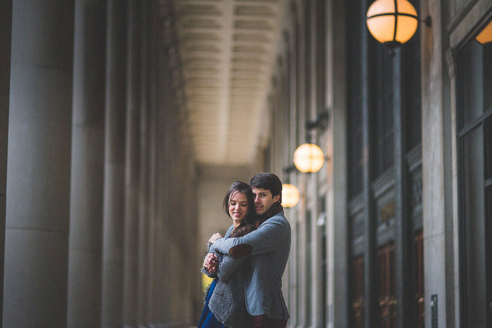 11 union station engagement wedding photos - Anniversary Session in Chicago // Maria + Carlos