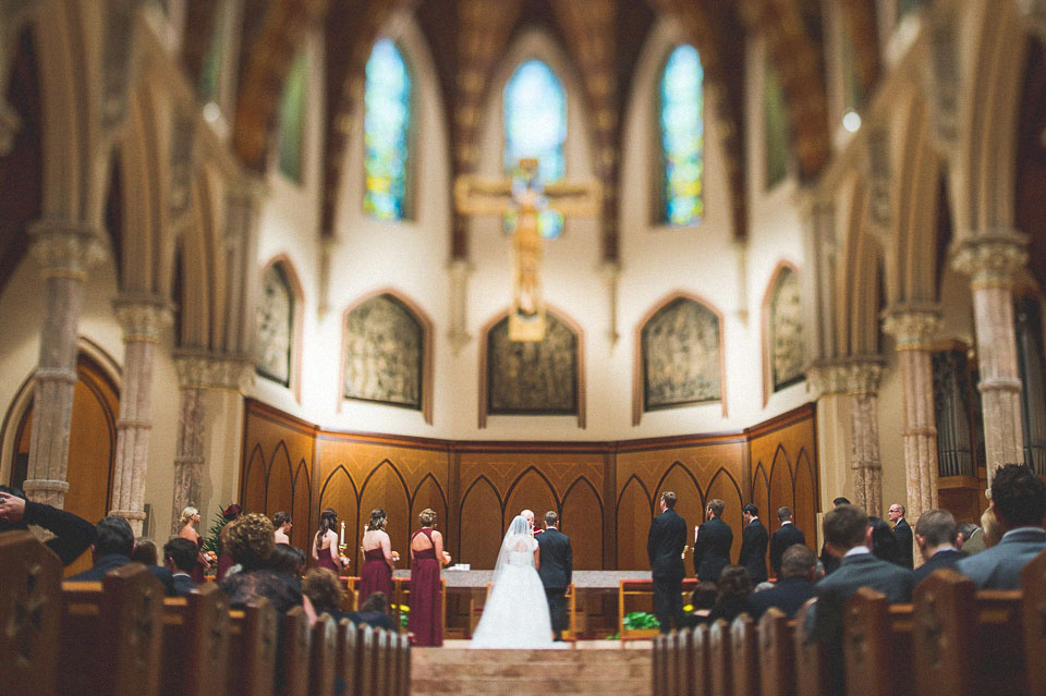 20 best chicago wedding photography in churches - Holy Name Cathedral // Chicago Wedding Venue