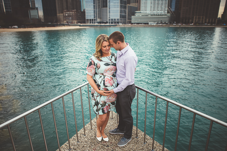 13 couple on the edge in chicago - Colleen + Chris // Creative Couples Photography