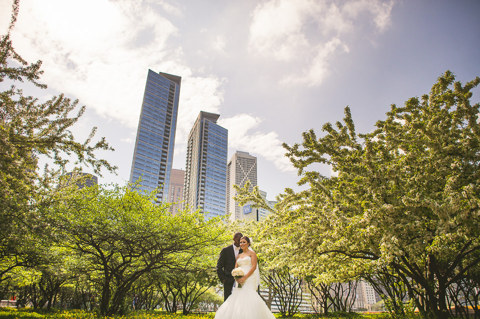 26 best chicago wedding photos - Teresa + Manuel // Chicago Wedding Photography