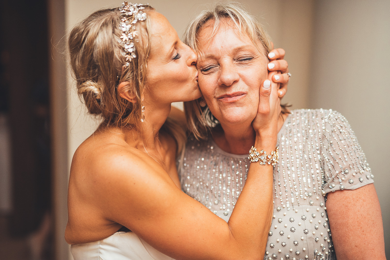 67 epic bride and mom photo - Laurel + Nick // Downtown Chicago Wedding Photographer