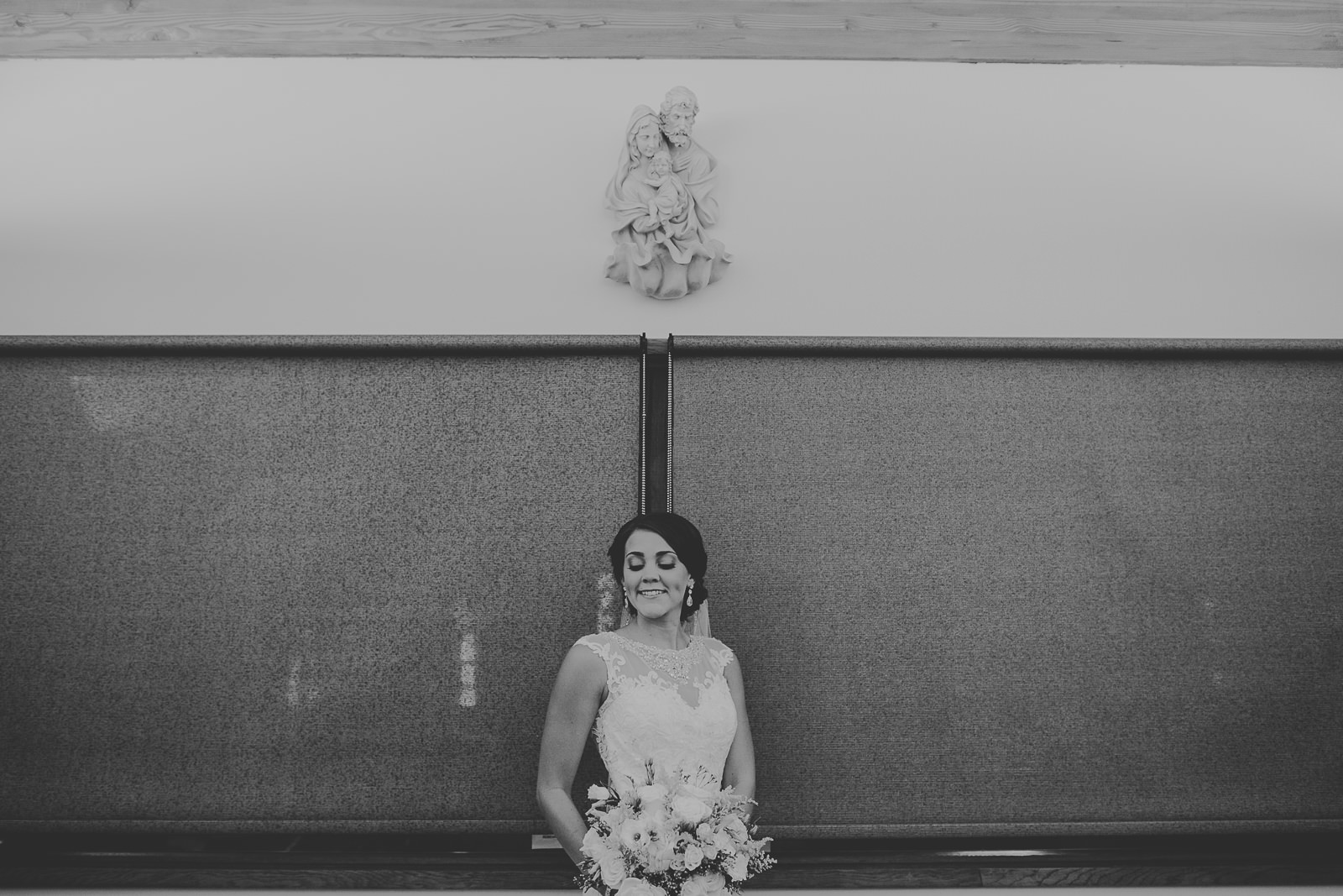 08 potrait of bride - Brittany + Jeff // Indiana Wedding Photogrpahy