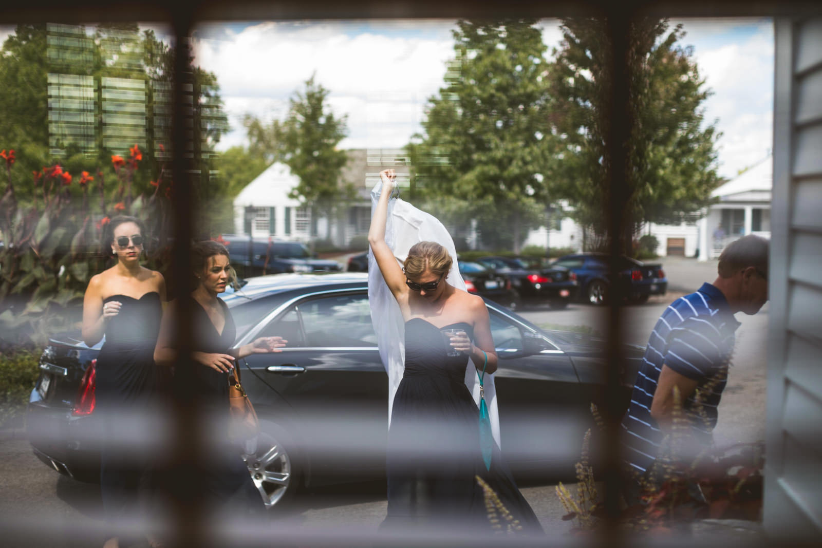 11 dress arrives at conway farms - Stephanie + Zack // Conway Farms Chicago Wedding Photographers