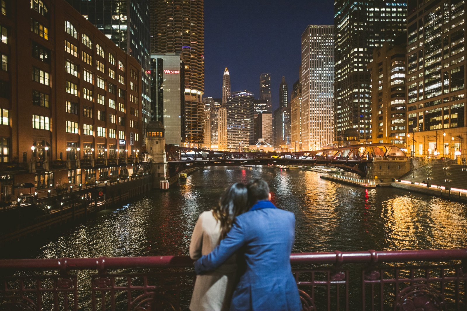 18 chicago bridge engagement photos - Geraldine + Jose // Proposing in Chicago