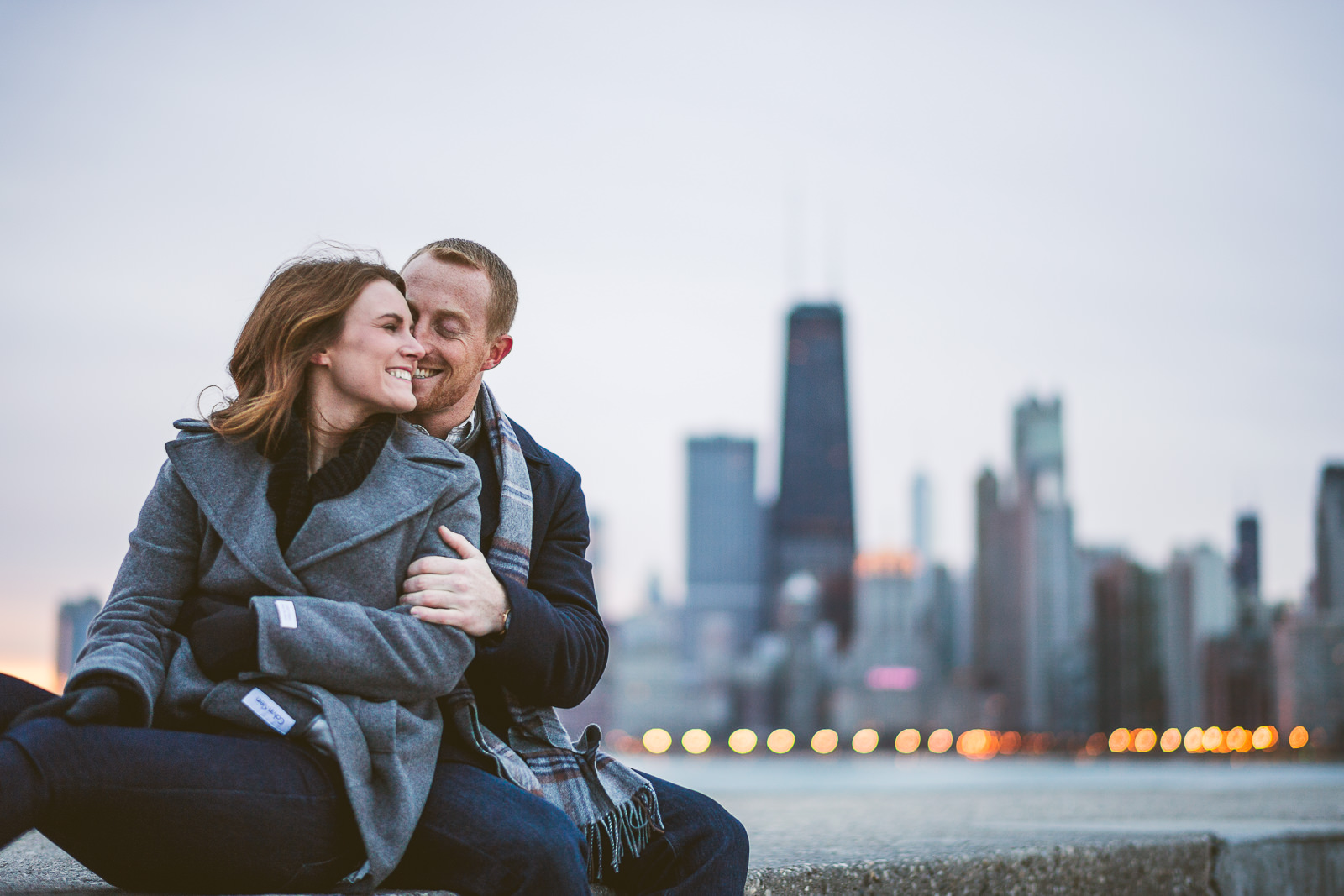 02 chicago skyline photos engagement session - Chicago Surprise Proposal Photos // Taylor + Meghan