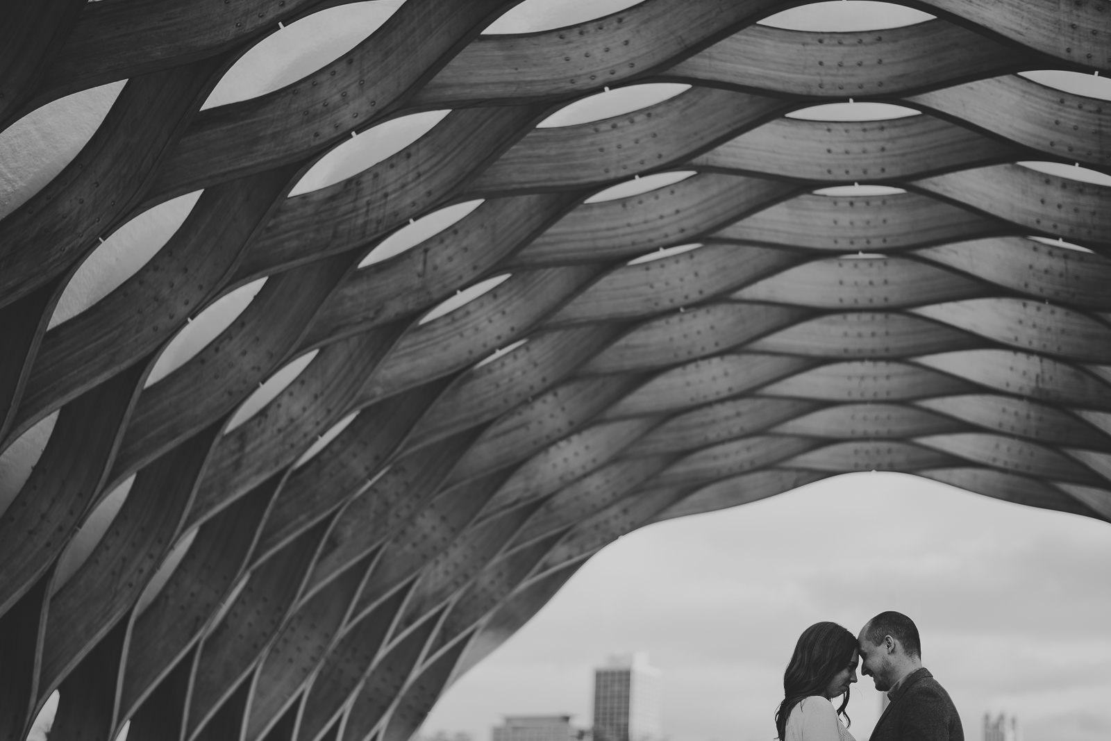 02 chicago engagement photography - Chicago Engagement Session // Chelsea + Nick