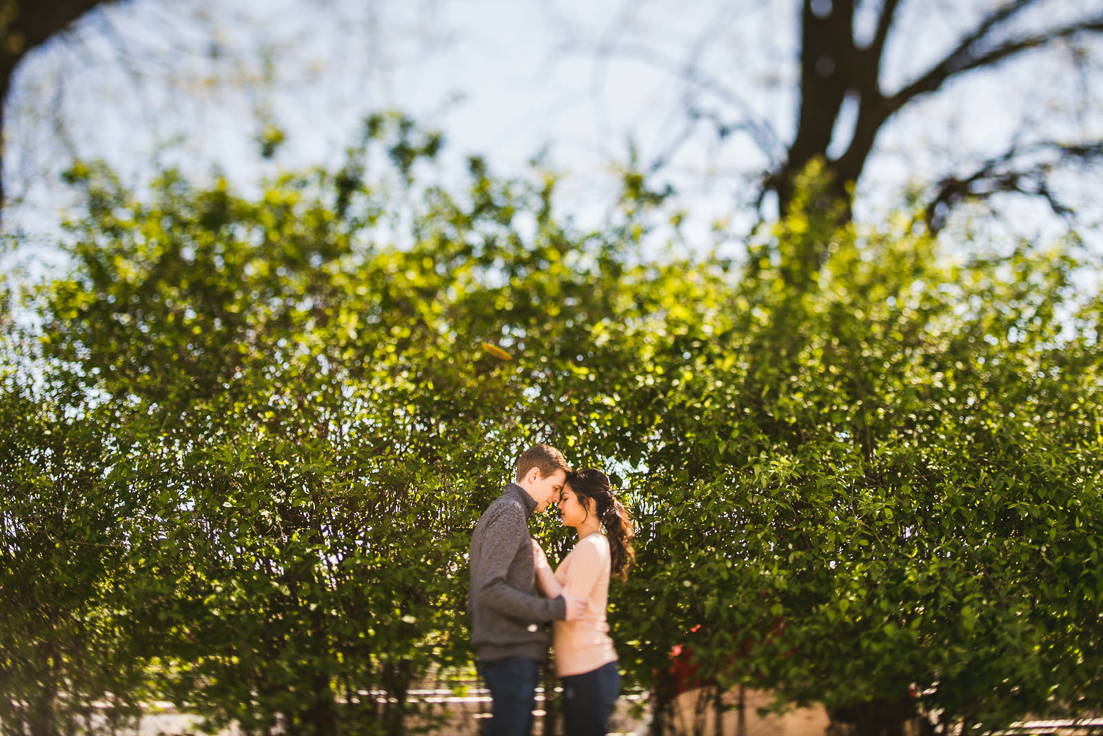12 best chicago engaggement photographer - Downtown Chicago Engagement Session // Linhda + Jamie