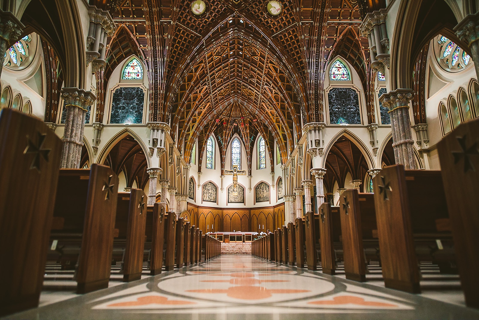 25 holy name cathedral is epic for a wedding - Hilton Chicago Wedding Photographer // Sarah + Aaron