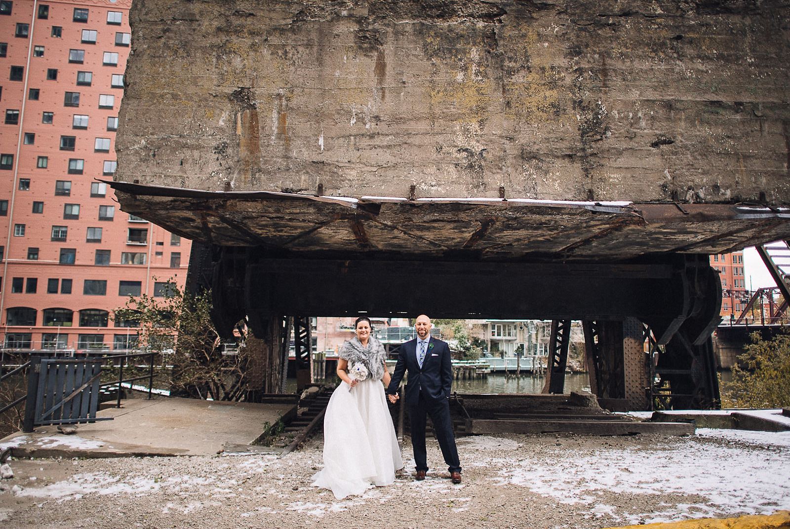 18 chicago wedding photos on the river - Salvatores Chicago Wedding Photos // Jen + Bob