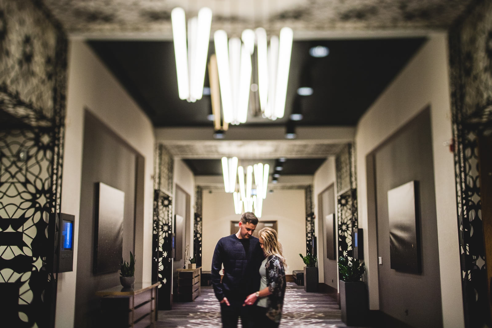 02 cool hotel engagement photos - Downtown Chicago Engagement \\ Stephanie + Luke