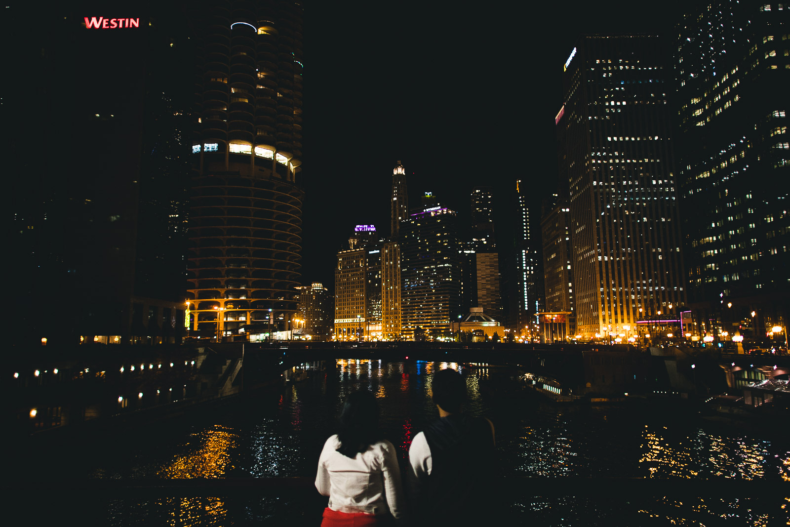 17 downtown chicago engagement session - Downtown Chicago Engagement Session // Mikita + Singh