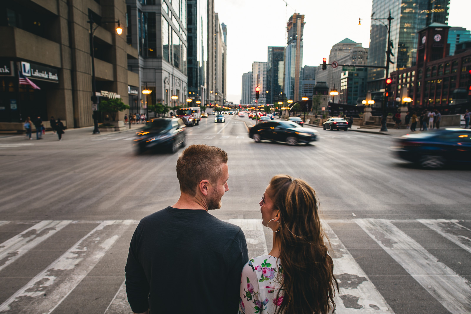 11 fun street engagement session photos - Chicago Engagement Session with Cindy + Scott