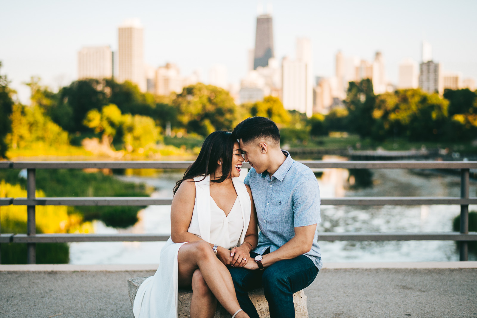 10 engagement photos in chicago - Sunset Engagement Photos // Francine + RJ