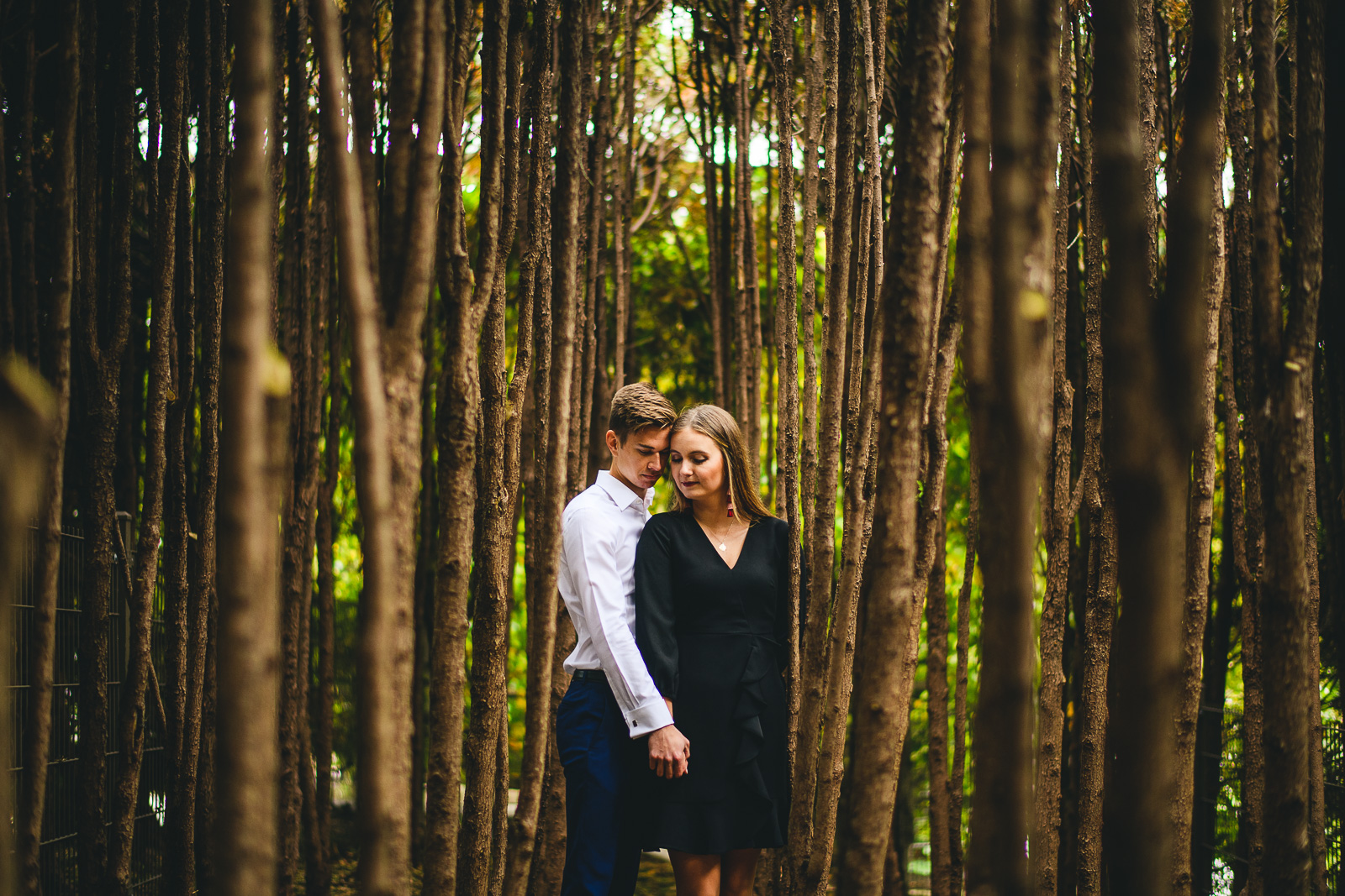 amazing engagement photos in chicago - Chicago Fall Engagement Photos // Marta + Kevin