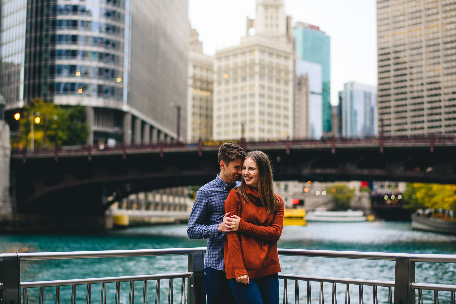 chicago engagement photos - Chicago Fall Engagement Photos // Marta + Kevin