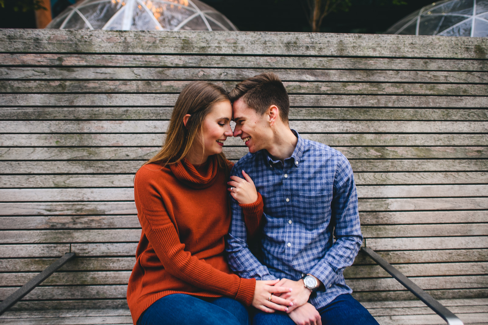 cute engagement photography - Chicago Fall Engagement Photos // Marta + Kevin