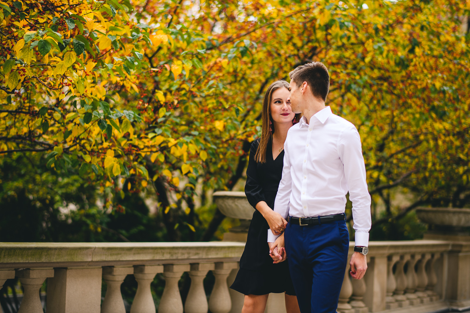 fall chicago engagement session - Chicago Fall Engagement Photos // Marta + Kevin