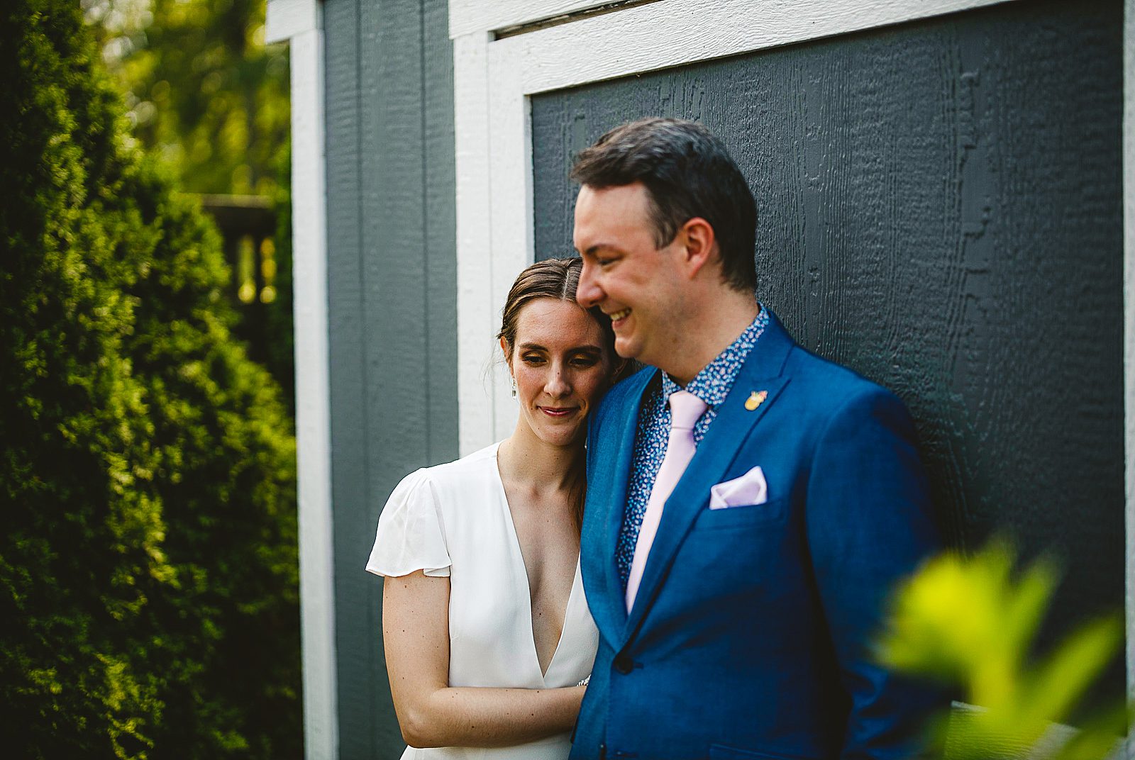 12 chicago wedding photos in back yard - Amazing Wedding in Backyard // Kristen + Jeff