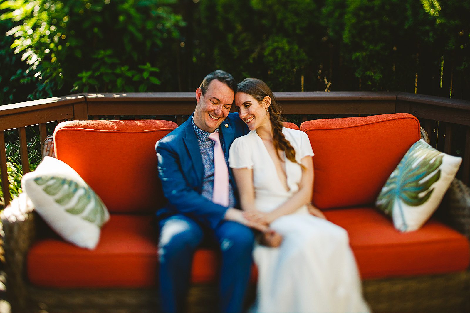28 back yard wedding lounging photos - Amazing Wedding in Backyard // Kristen + Jeff