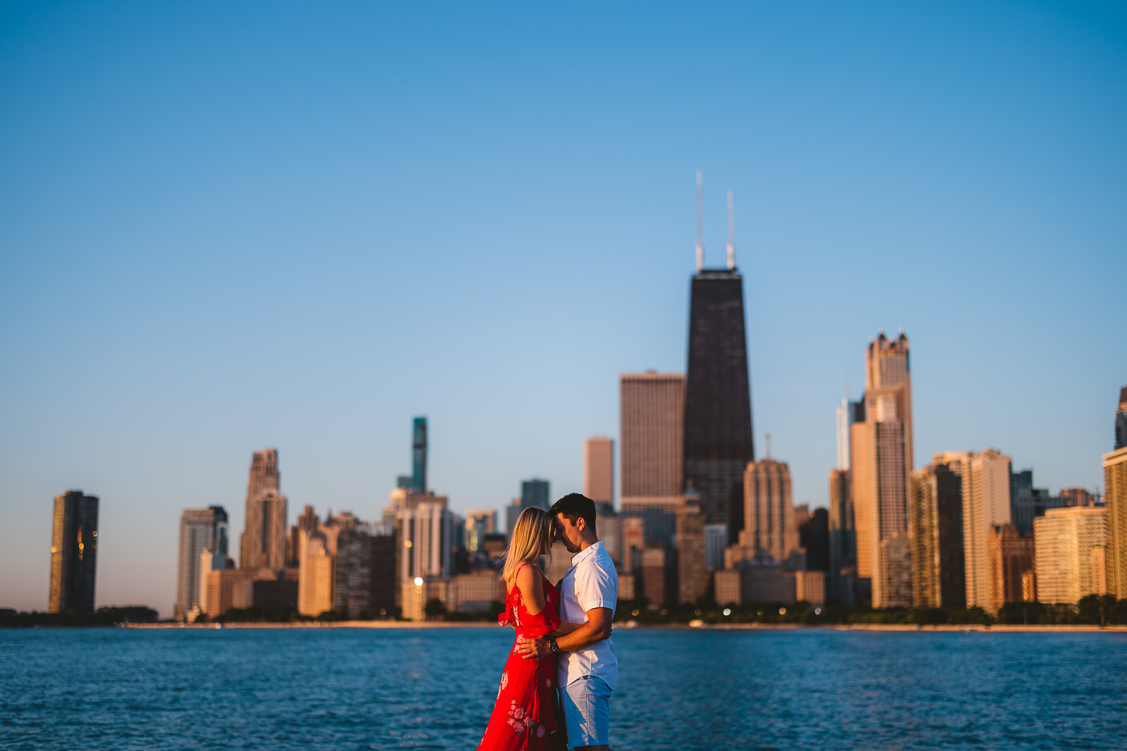 16 chicago skyline engagement photographer peter gubernat - Chicago Sunrise Engagement Photos // Mikayla + Dom