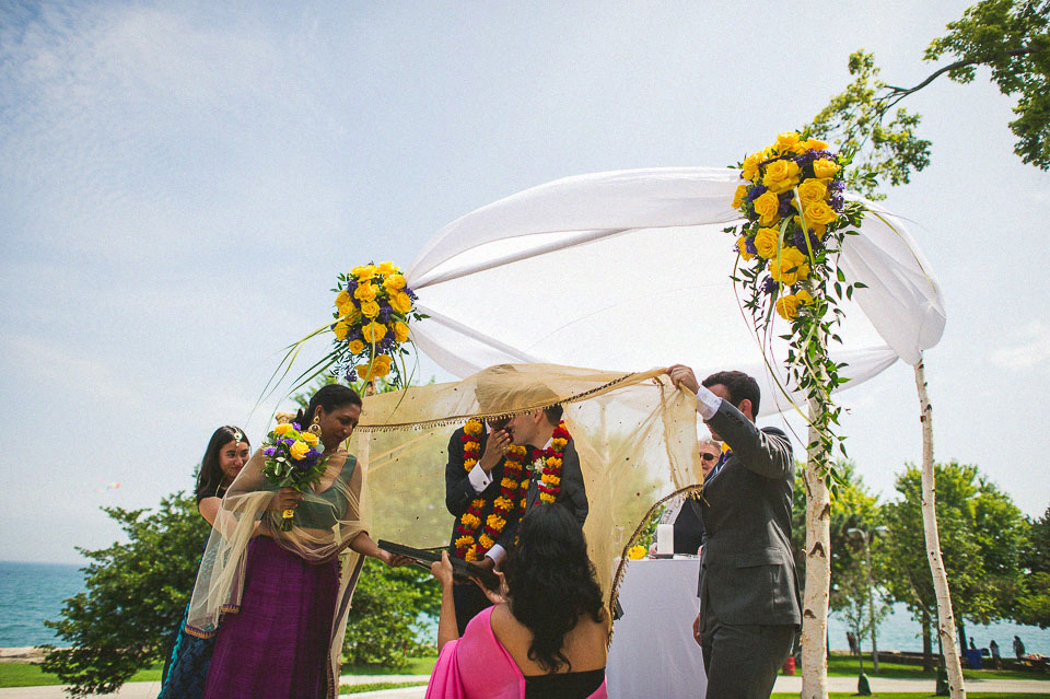 19 bengali mirror ceremony during chicago wedding