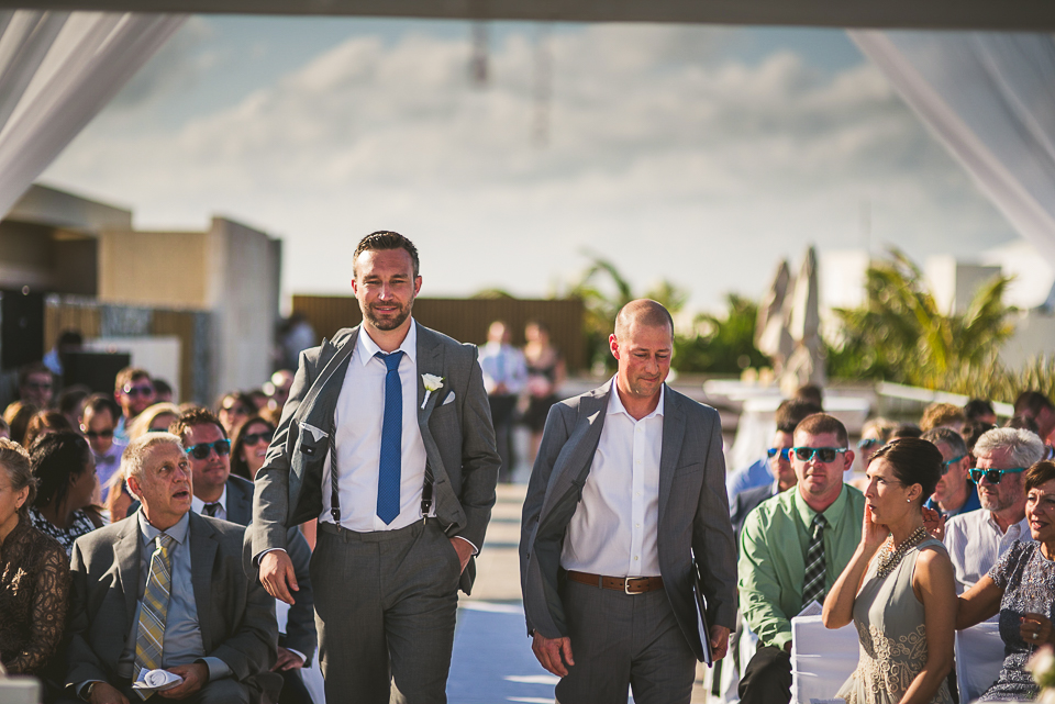 41 groom ready for wedding