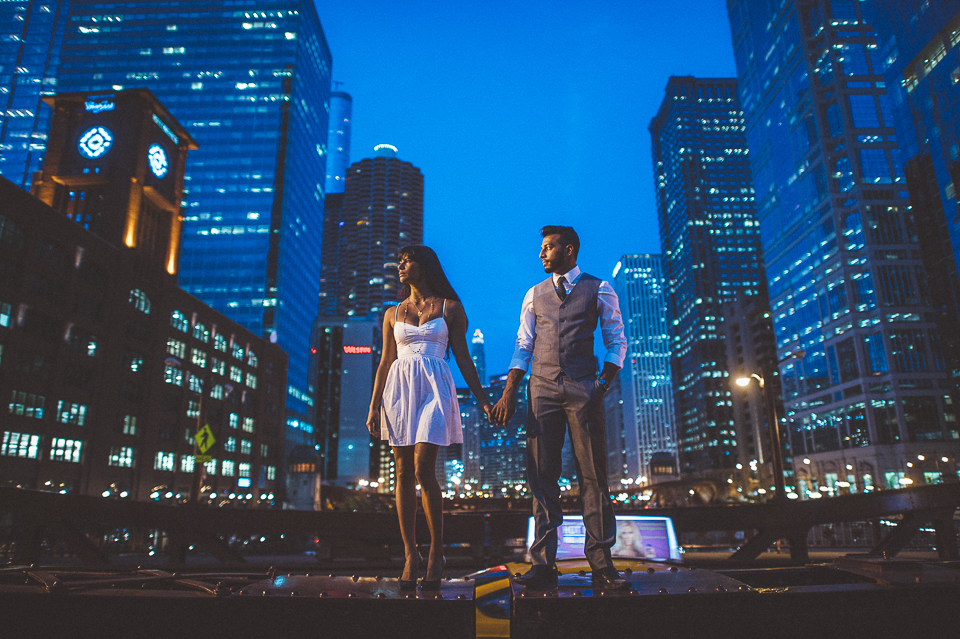 08 nighttime engagement photos in chicago
