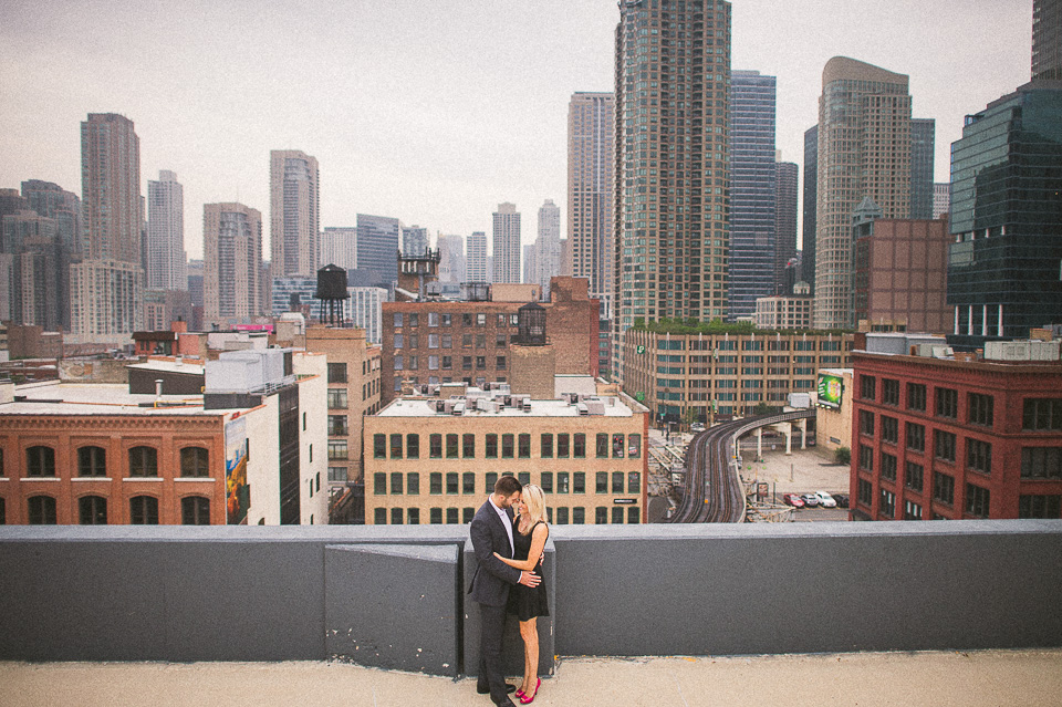12 chicago skyline engagement photos