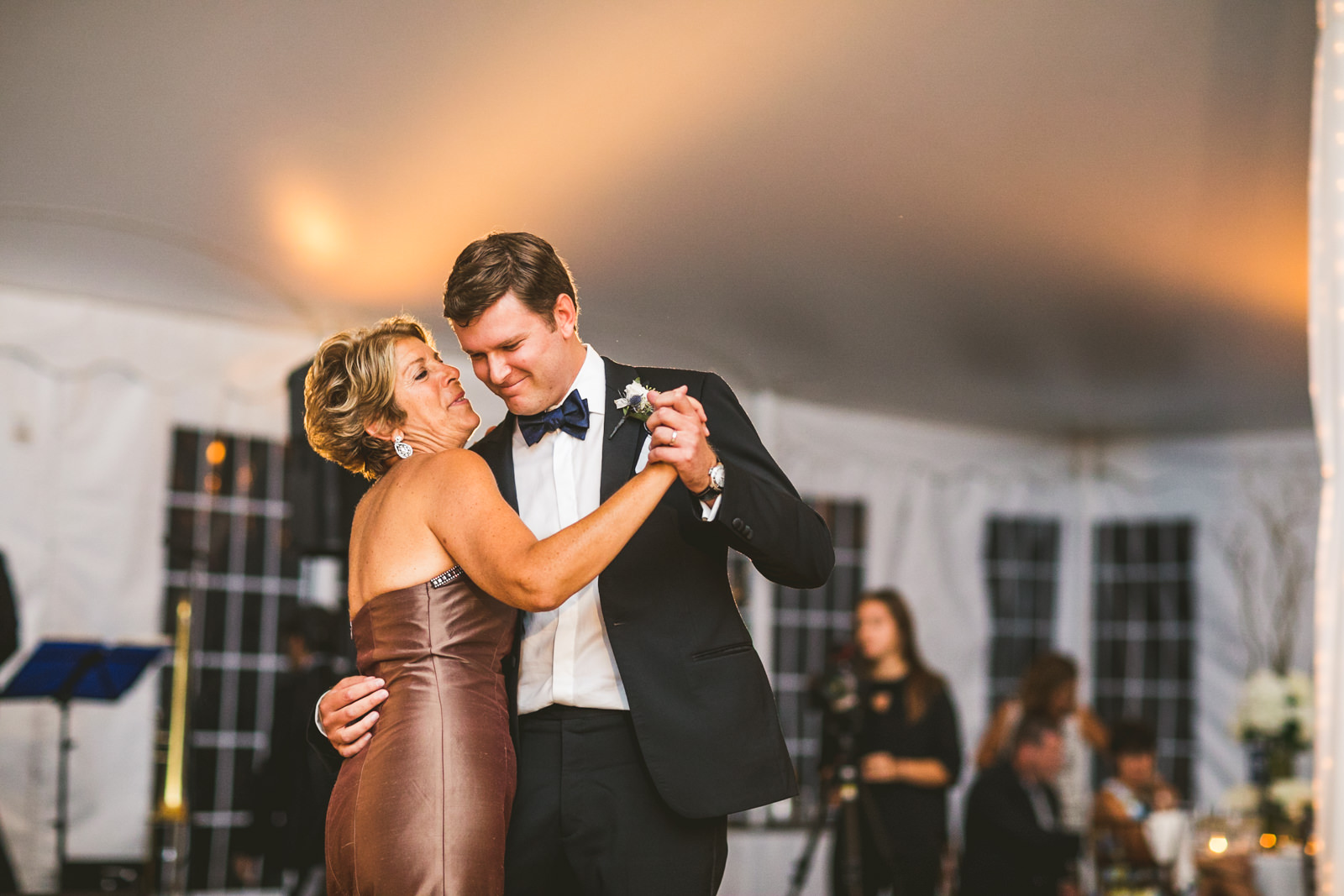 78-groom-dances-with-mother-at-wedding
