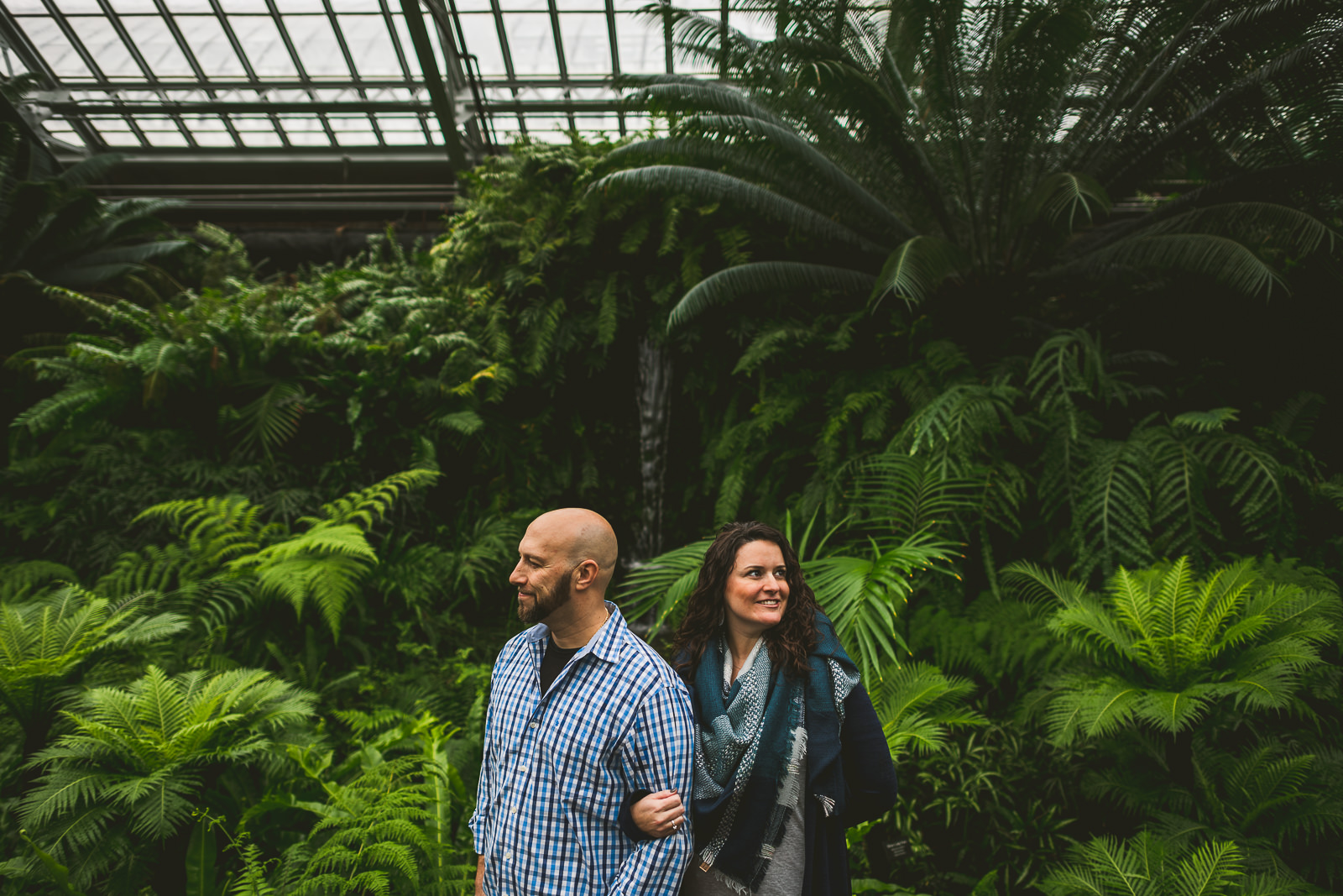 03 engagement session at garfield park conservatory